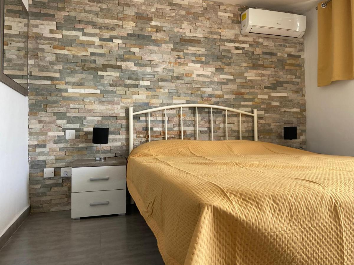 Hotel Sqaq Numru 1 Accomodation Rabat Exterior foto